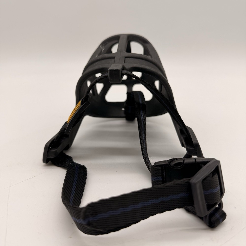 Mayerzon Dog Muzzle Medium-Soft Rubber Basket Muzzle with Adjustable (NWOT)