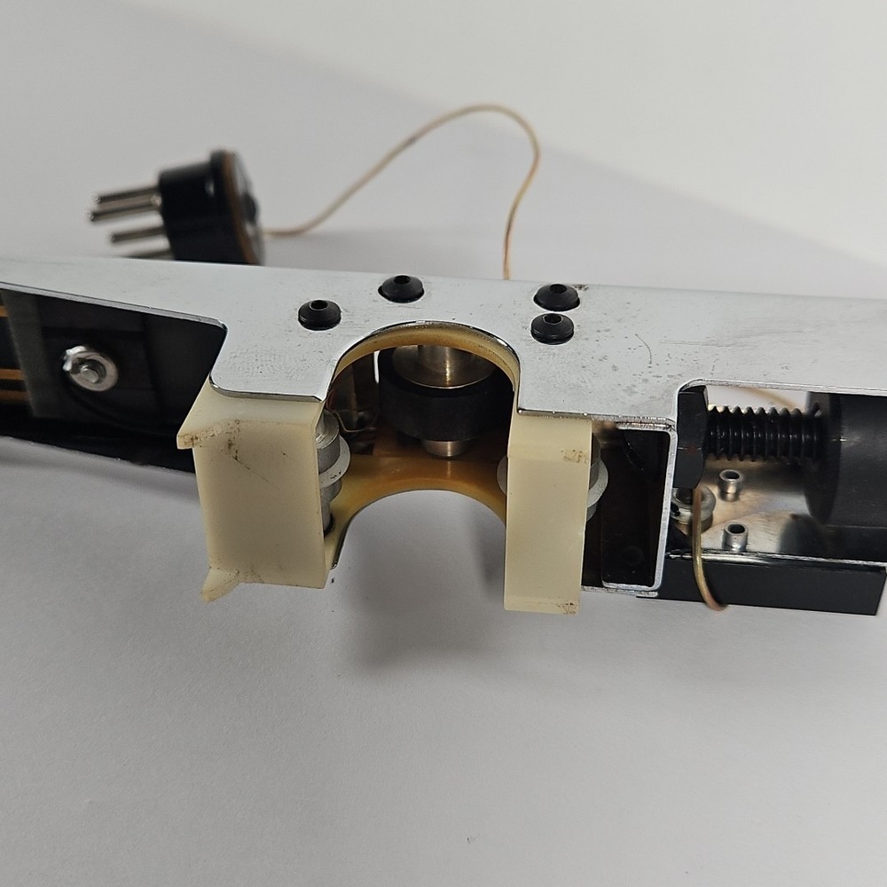 Vintage RABCO ST-4 Linear Tracking Stereo Turntable Tonearm Headshell Leads