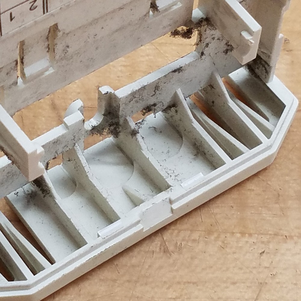 Honeywell T7770B1004 Temperature Controller - USED