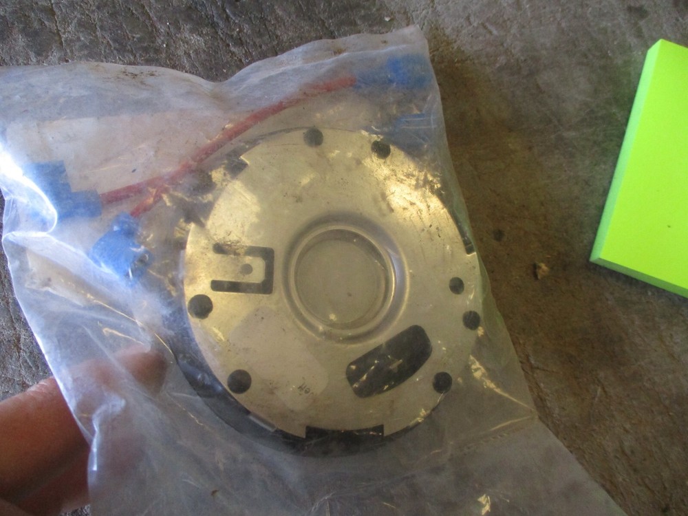 NIW Freightliner Horn Button Kit, PN 2530-01-577-9040