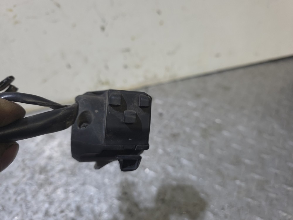 2017-2020 HONDA GROM 125 OEM LEFT SIDE HANDLEBAR HEADLIGHT SWITCH ASSEMBLY