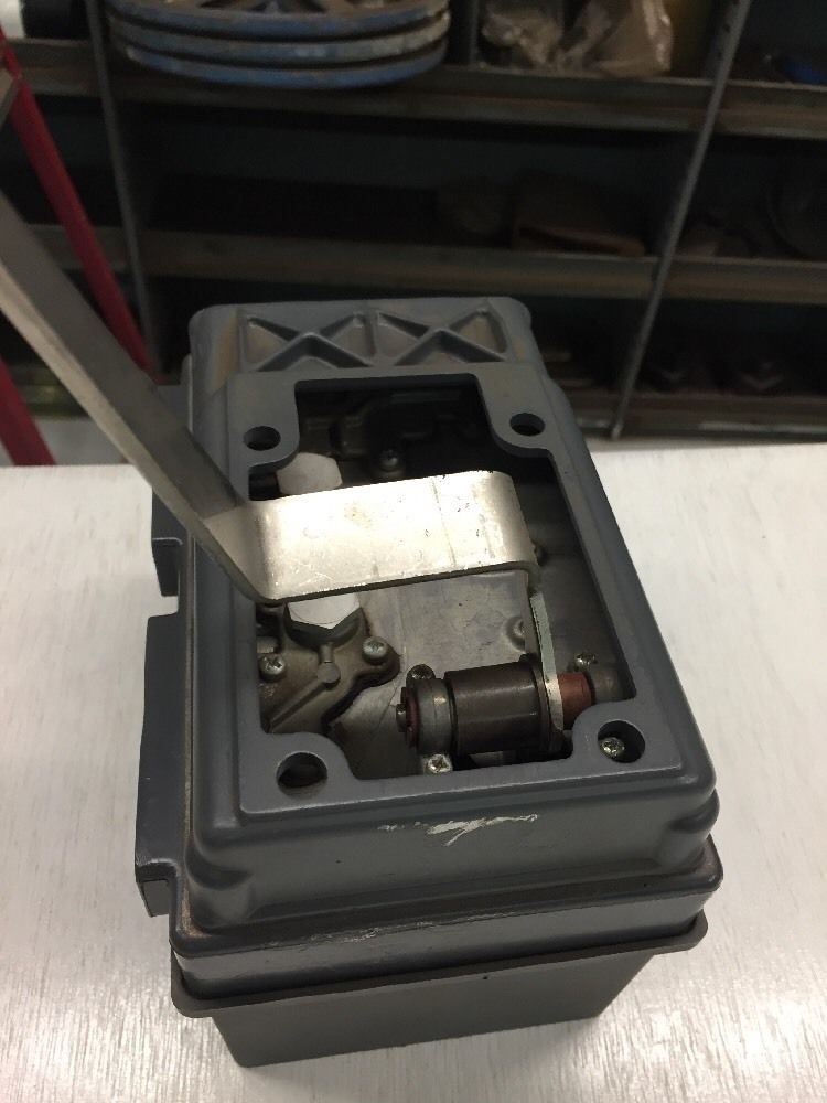 CVI Inc. Valve Positioner Series 8800