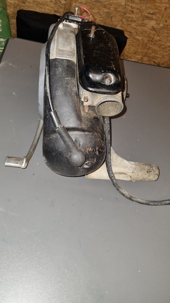 Vespa VBA1M Engine