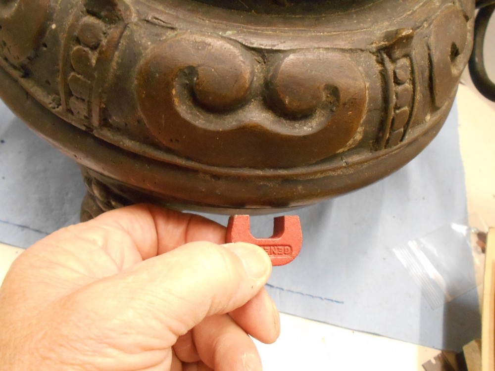 Chinese Large Cencer Cast Bronze with Gate mark bottom 12 Lbs.