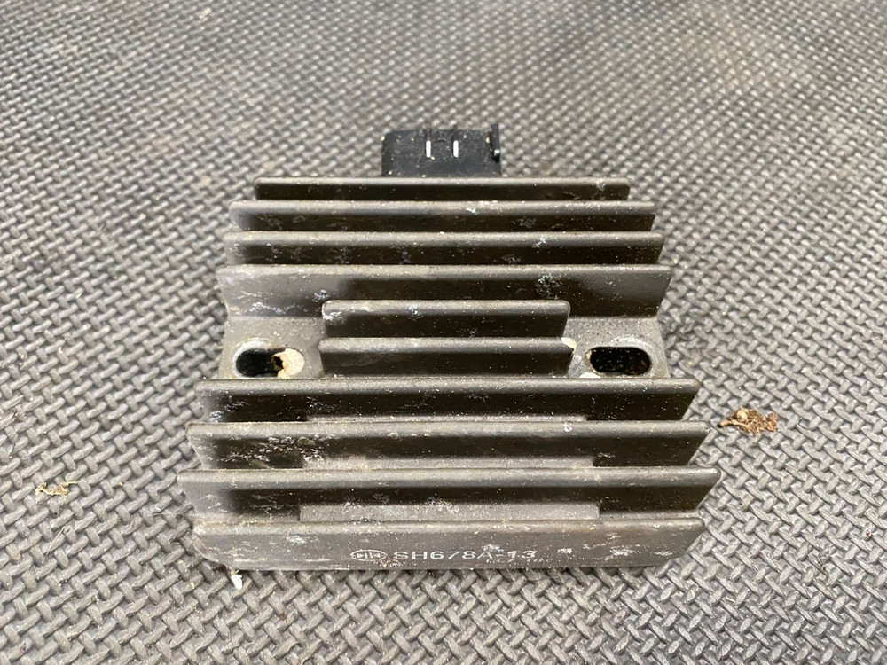 2001 Honda Foreman Rubicon 500 TRX500 FA Voltage Regulator Rectifier