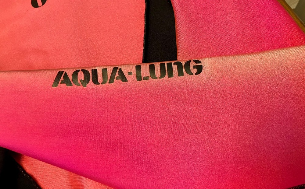 U.S. Divers Wetsuit Aqualung Size 12/14..