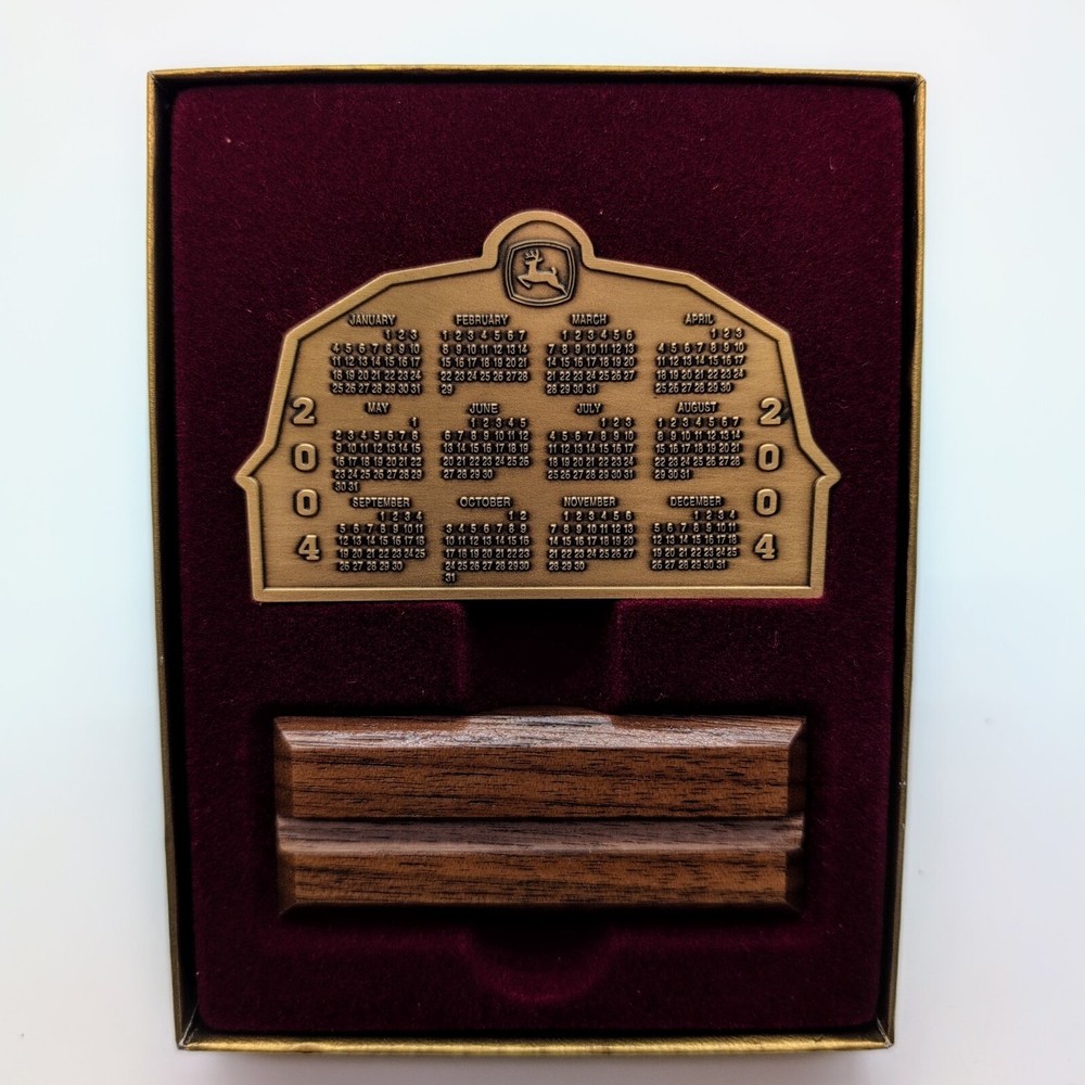 John Deere 2004 Calendar Medallion