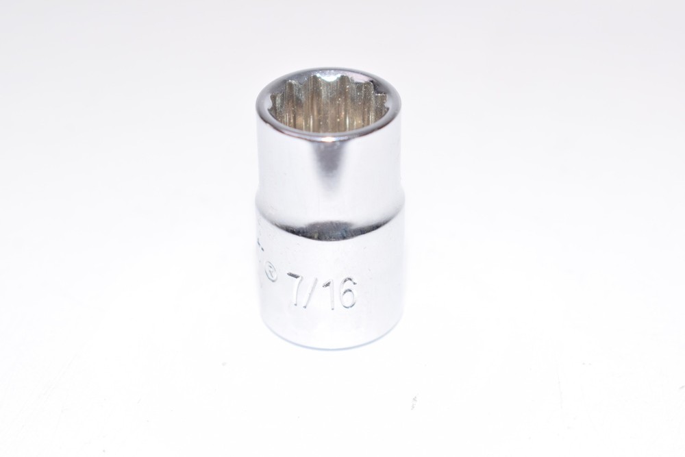 Crescent 7/16'' SAE 12 Point Socket 3/8'' Drive