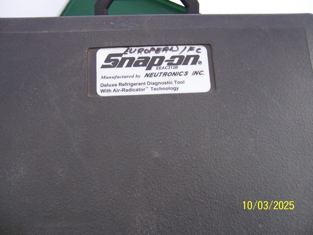 DELUXE REFRIGERANT DIAGNOSTIC TOOL WITH AIR-RADICATOR TECHNOLOGY by NEUTRONICS.