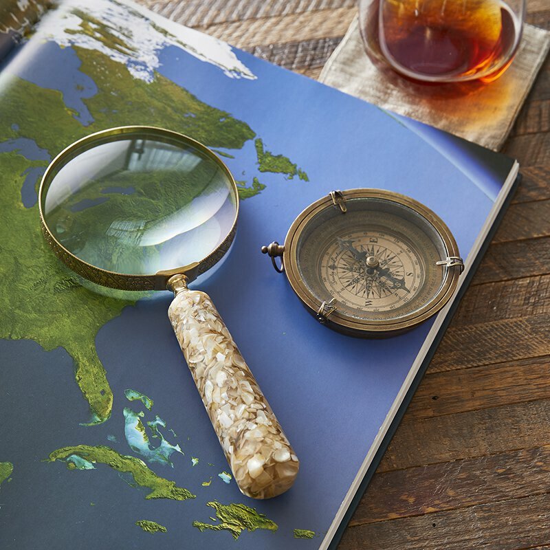 Handheld Magnifying Glass with Shell Handle and 4-inch lens