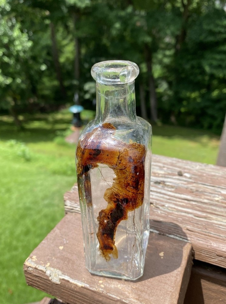 The Singer Sewing Machine Co Bottle