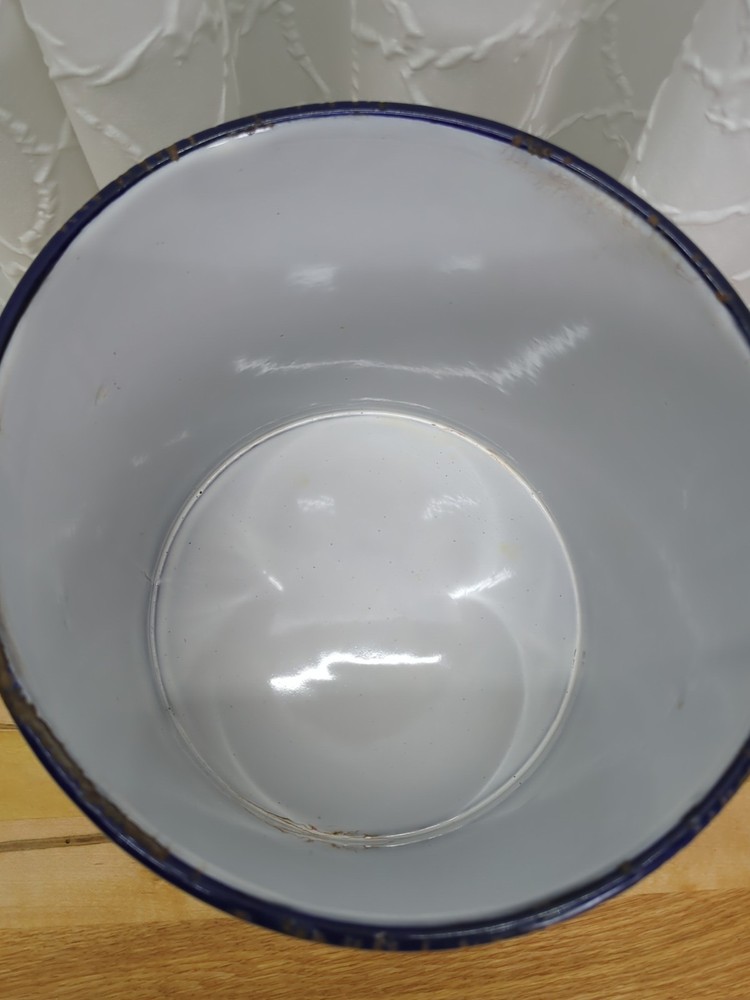 Enamelware Flour Pot