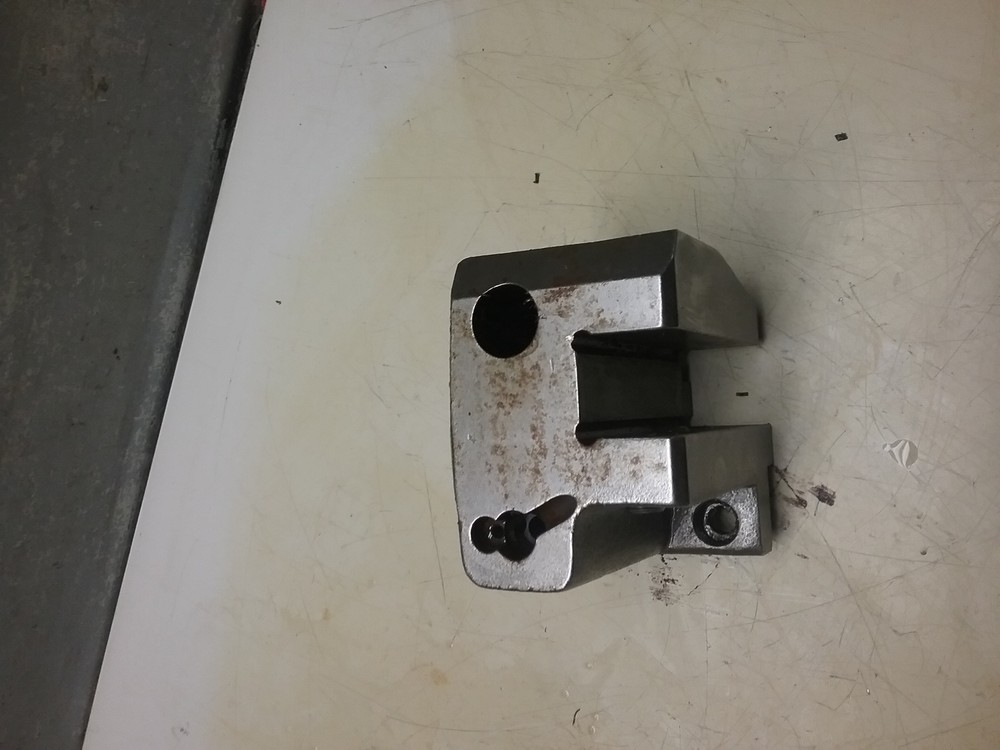 Cincinnati AVENGER 250T CNC TURNING CENTER_TOOL HOLDER #3