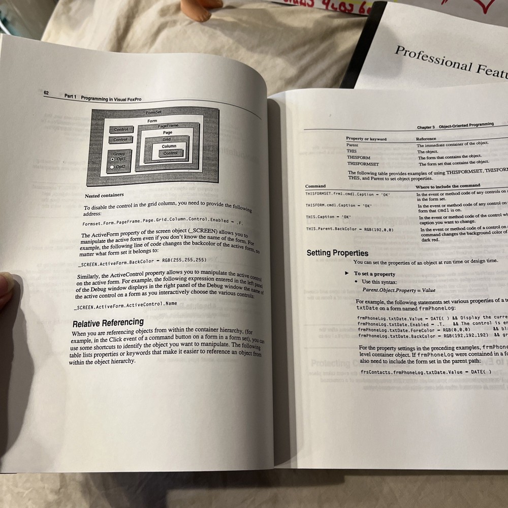 Microsoft FoxPro Version 3.0 1995 VTG Computer Manual Book Guide + Visual 4.0