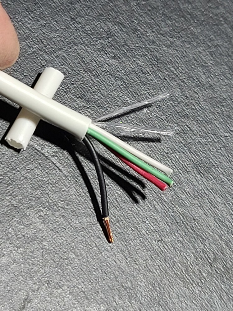 Carol E3004S 22/4C Stranded Control/Communications Cable Plenum White /100ft