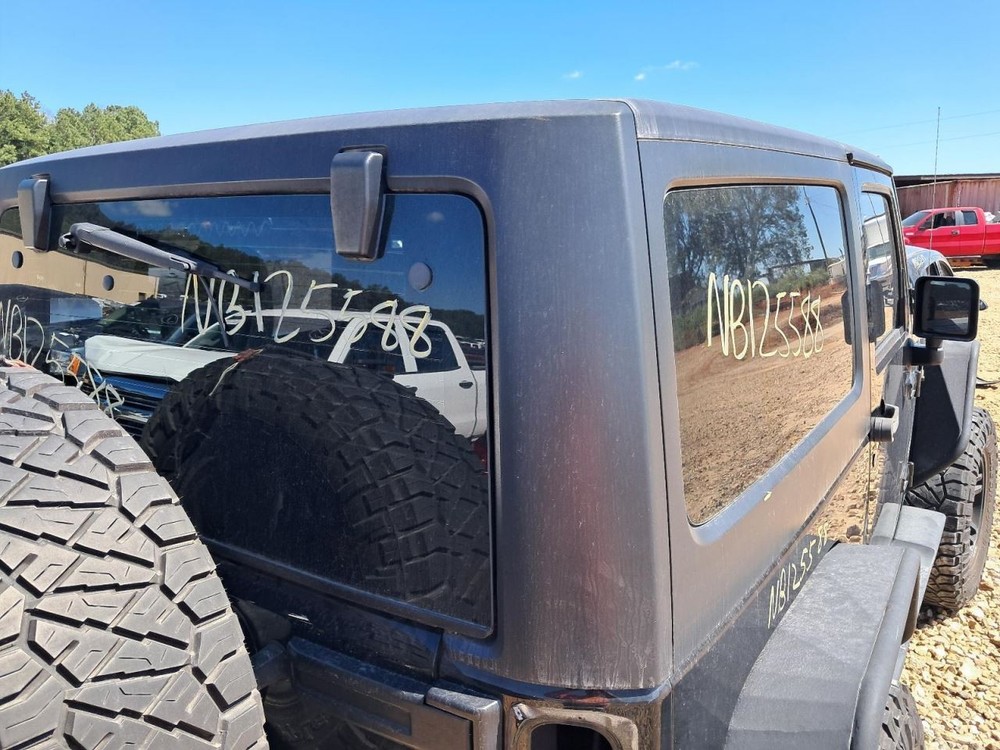 TJ 2016 Glove Box 4787406