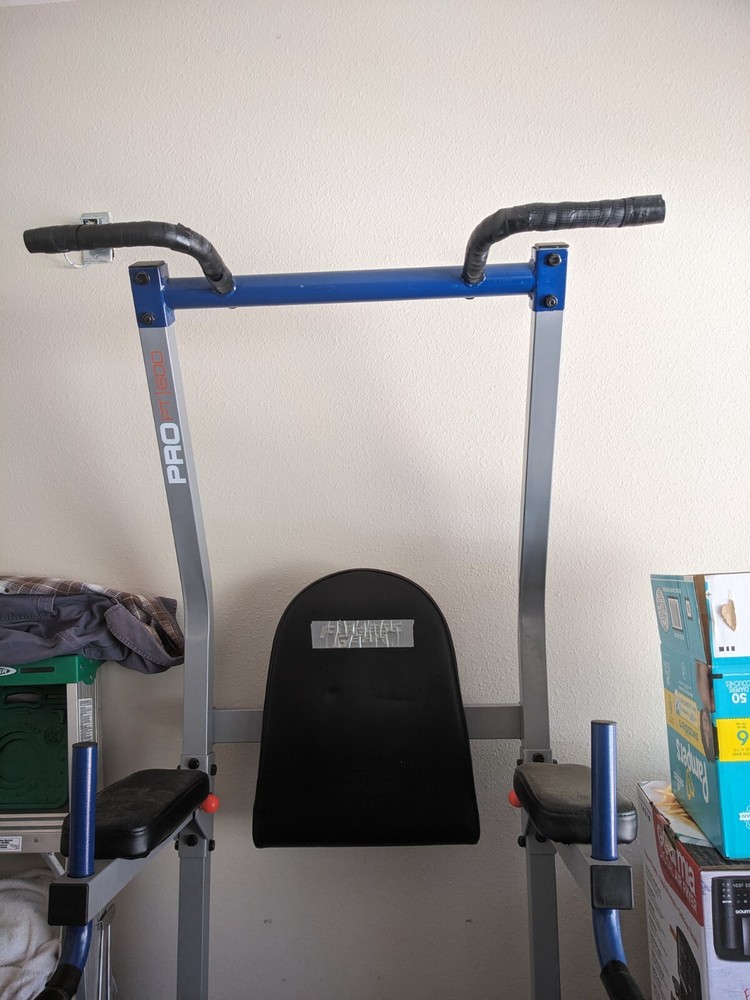 power tower pull up bar dip station