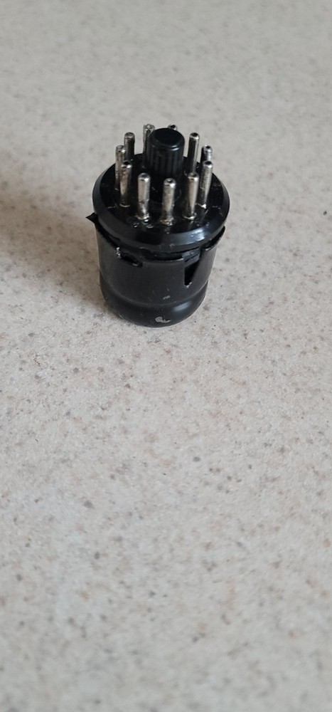 PLUG FOR YAESU FT 901