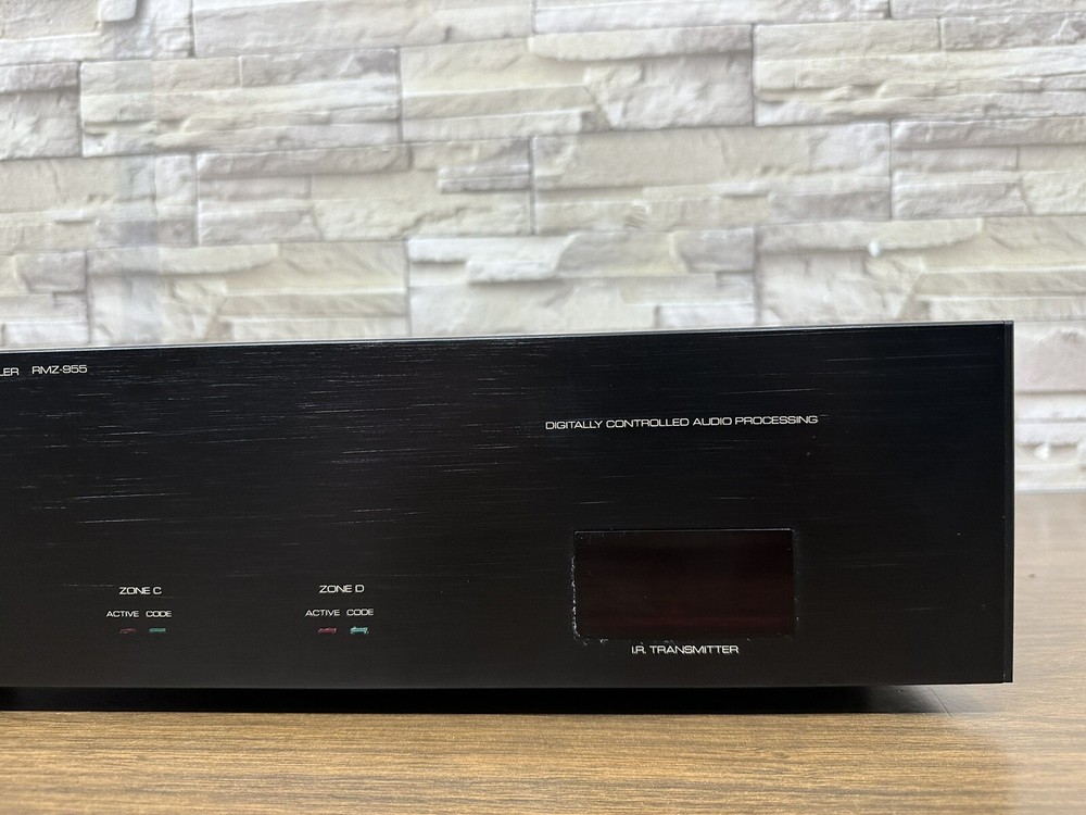 Rotel RMZ-955 Multi-Zone Custom Controller / Multi Room Amplifier Great Cond