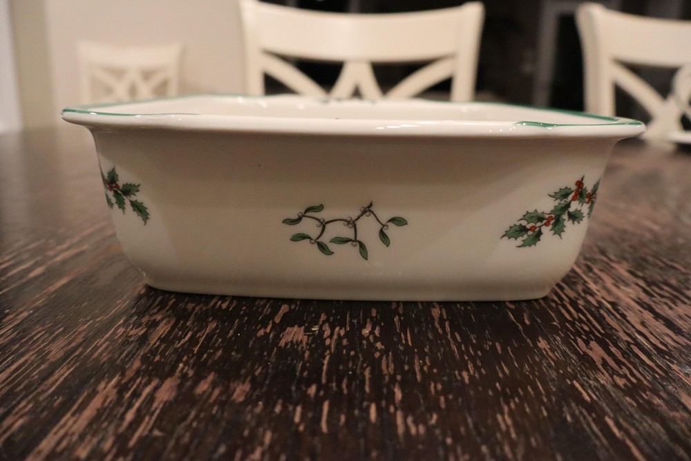 Spode Christmas Tree Baking Dish 12" Rectangular Oven To Table White Green Rim