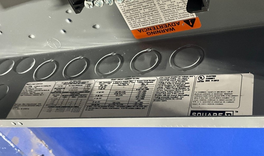 Square D 100 Amp 240V Main Panelboard Load Center Panel 1PH 3W QOC32UF 🟦