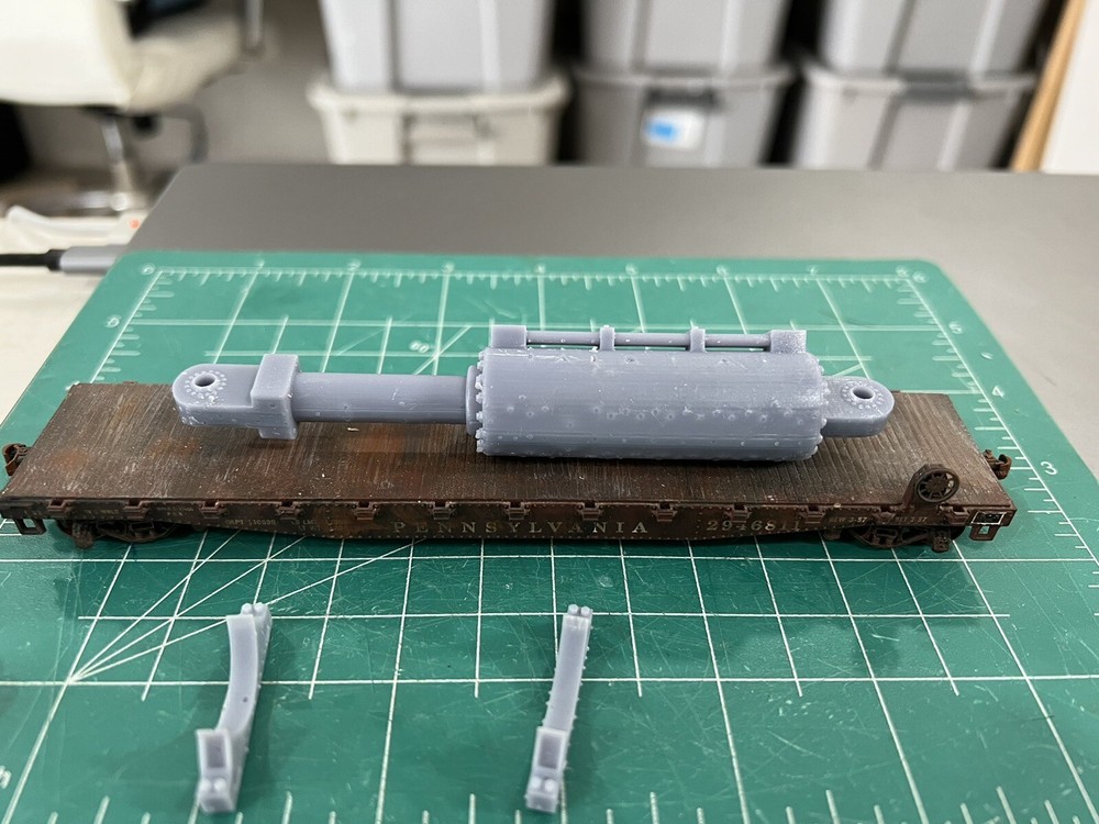 HO - Industrial Hydraulic Ram Flat Car Load
