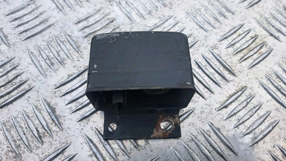 BMW R65 1980 ALTERNATOR VOLTAGE REGULATOR. BOSCH