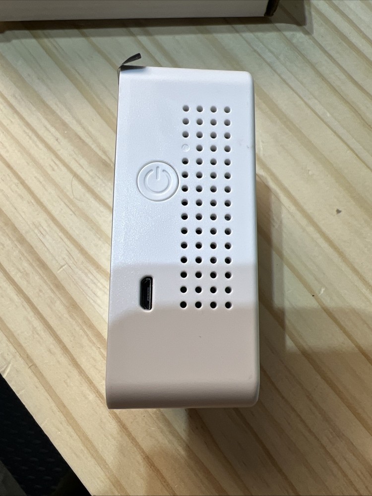 Air Quality Detector (White) (Open Box)