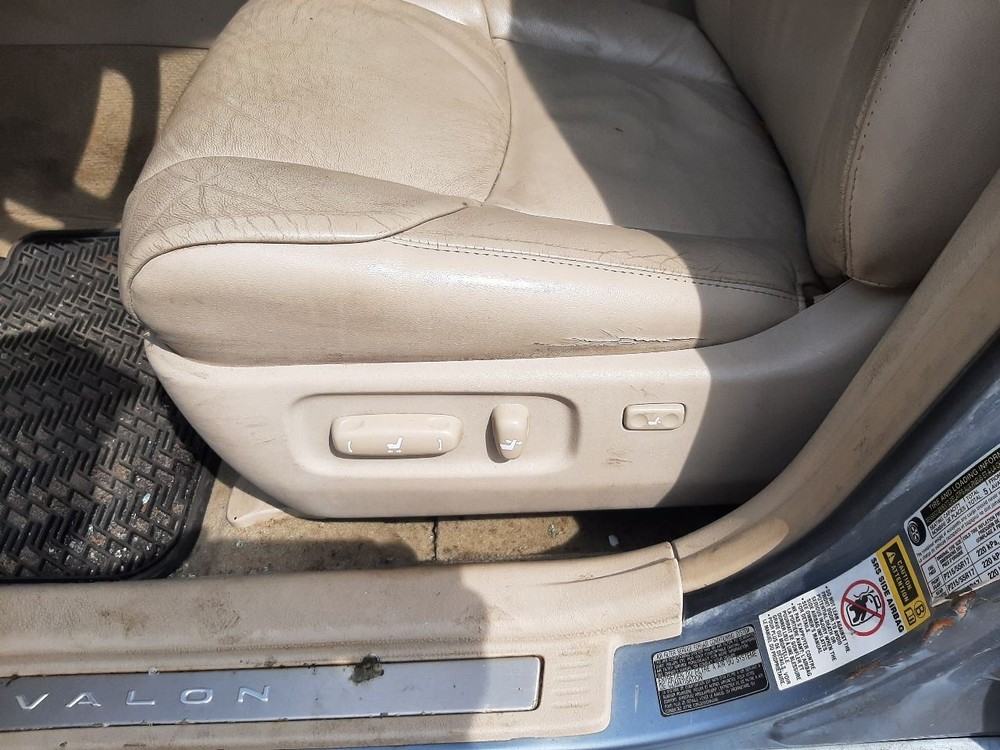 AVALON 2007 High Mounted Stop Light 1040465