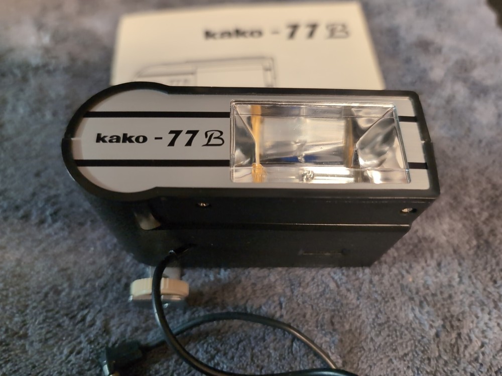 Vintage Kako-77B Flash Attachment for Camera With Manual Booklet