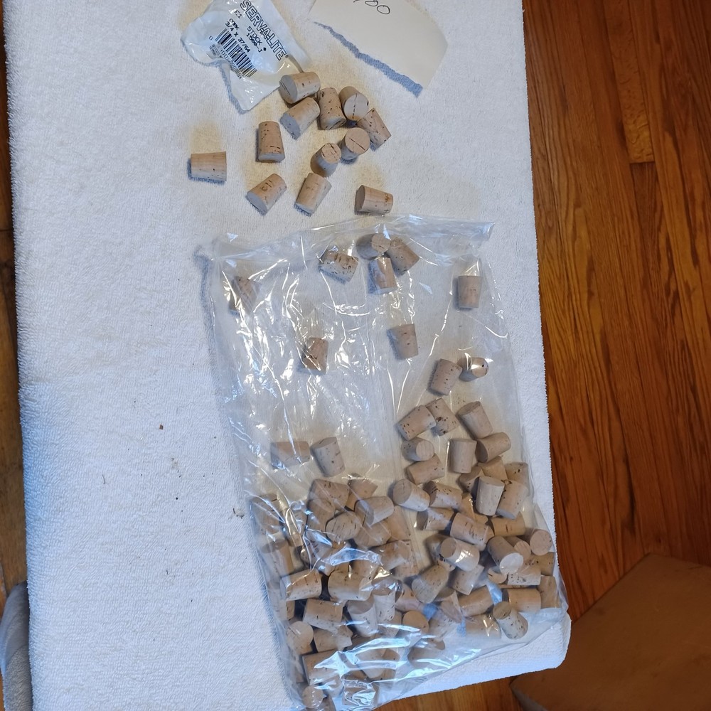 100 Corks Lot wine bottles stopper plug chemistry
