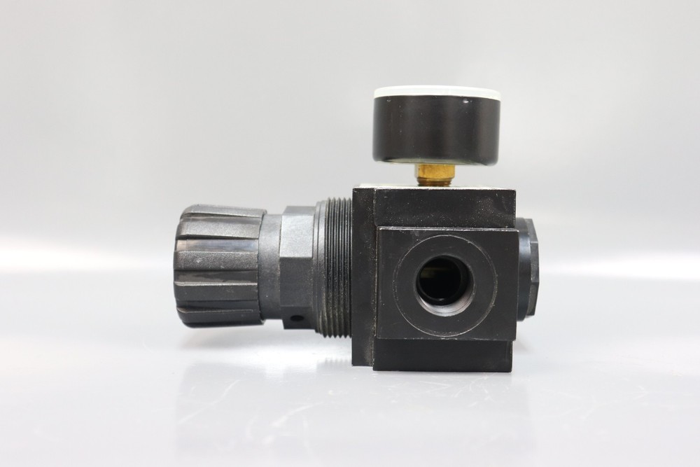 Parker Pneumatic B4569L Pressure Regulator Used