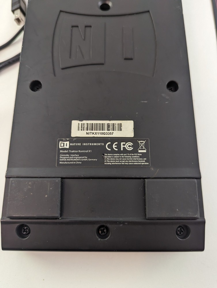 ISSUES TRAKTOR KONTROL X1 NATIVE INSTRUMENTS DJ CONTROLLER MUSIC