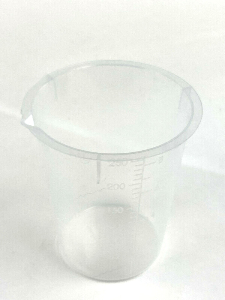 Plastic 250 mL Pouring Cups with Spout