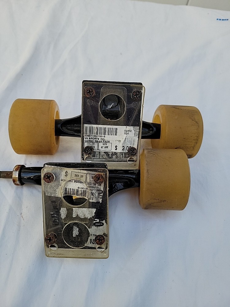 Thunder Trucks Cast Medium Profile + spitfire 61 mm wheels