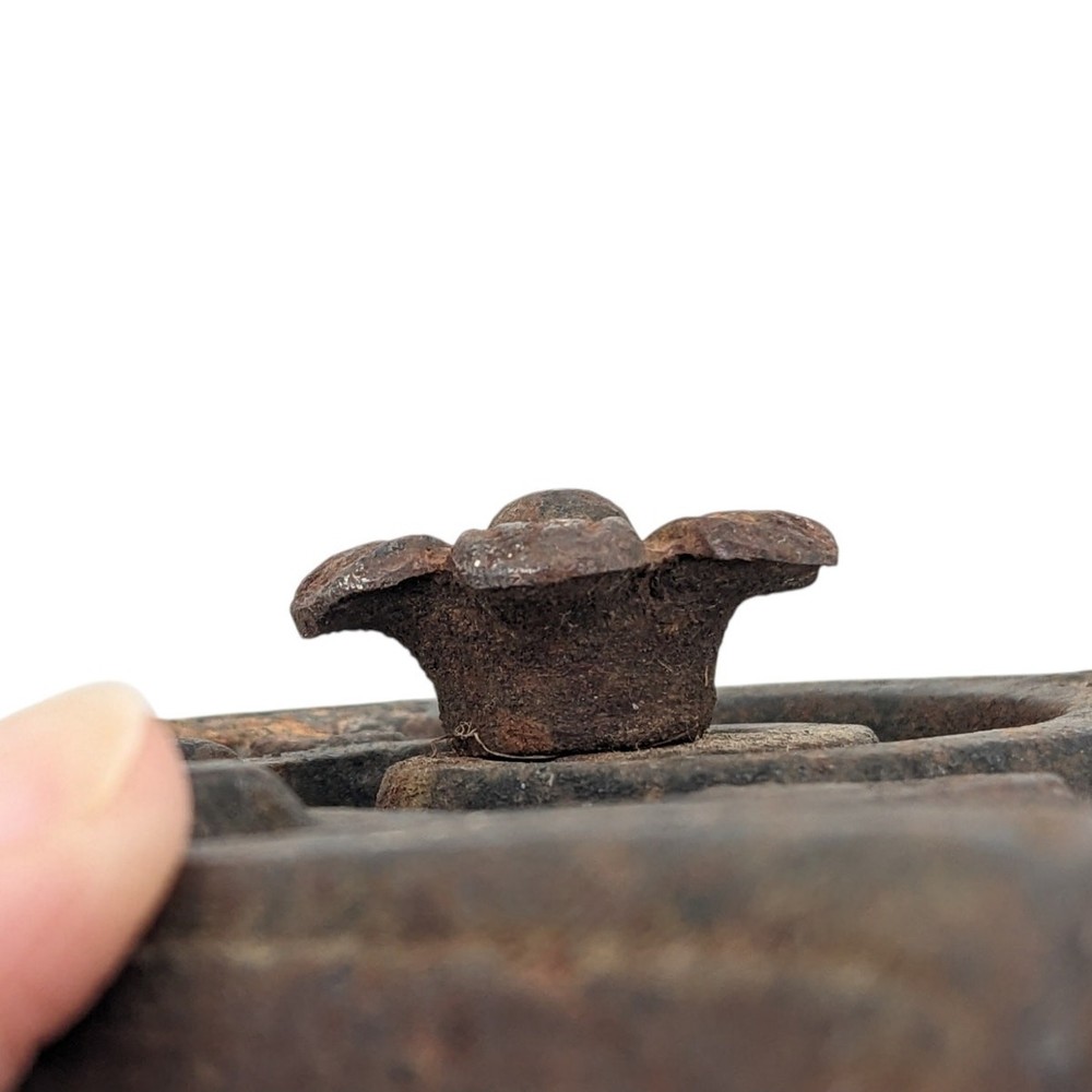 Antique Architectural Salvage CAST IRON SCROLL Bracket Hanger Rusty Broken Piece