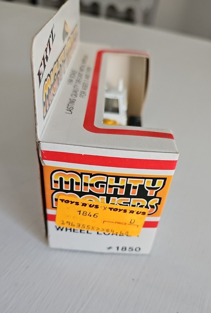 ERTL Mighty Movers Wheel Loader #1850 1/64 Scale Die Cast