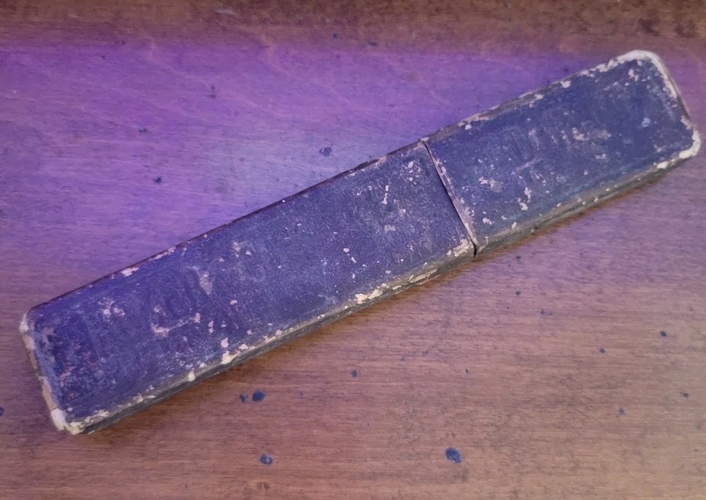 Vintage Razor And Razor Boxes