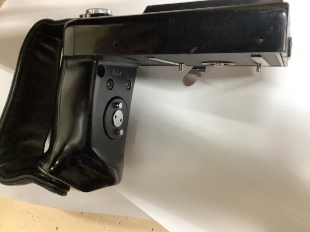 Mamiya Handheld Trigger Grip