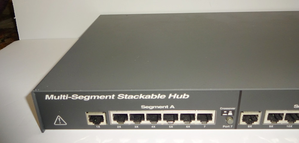SMC TigerStack 3314T Multi-Segment 14-Port Stackable Hub SMC3314T