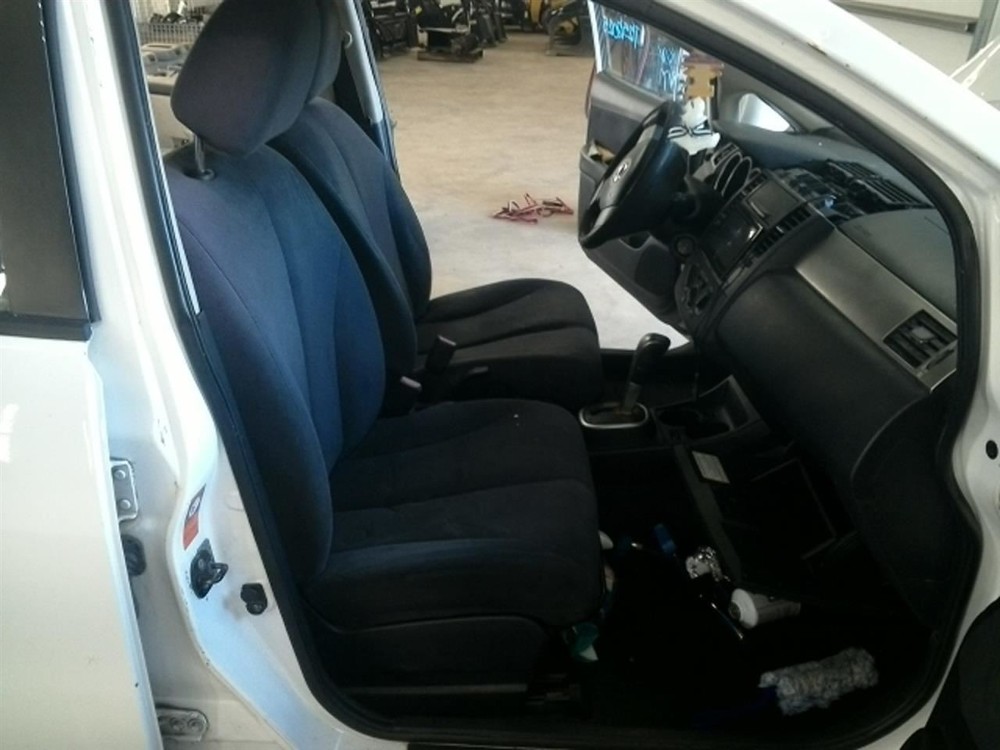 VERSA 2007 Keys/Latches/Locks 104934196