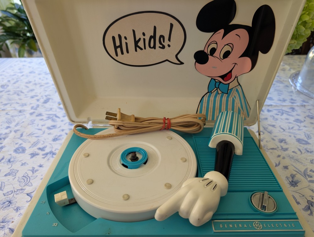 Vintage General Electric Mickey Mouse Record Player - Runs