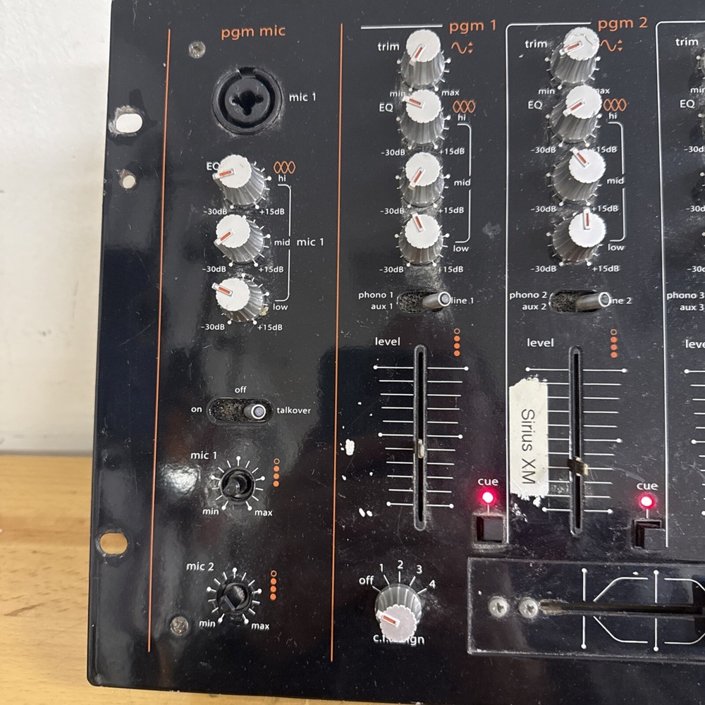 Vestax DSM-410 DJ Mixing Controller- As Is