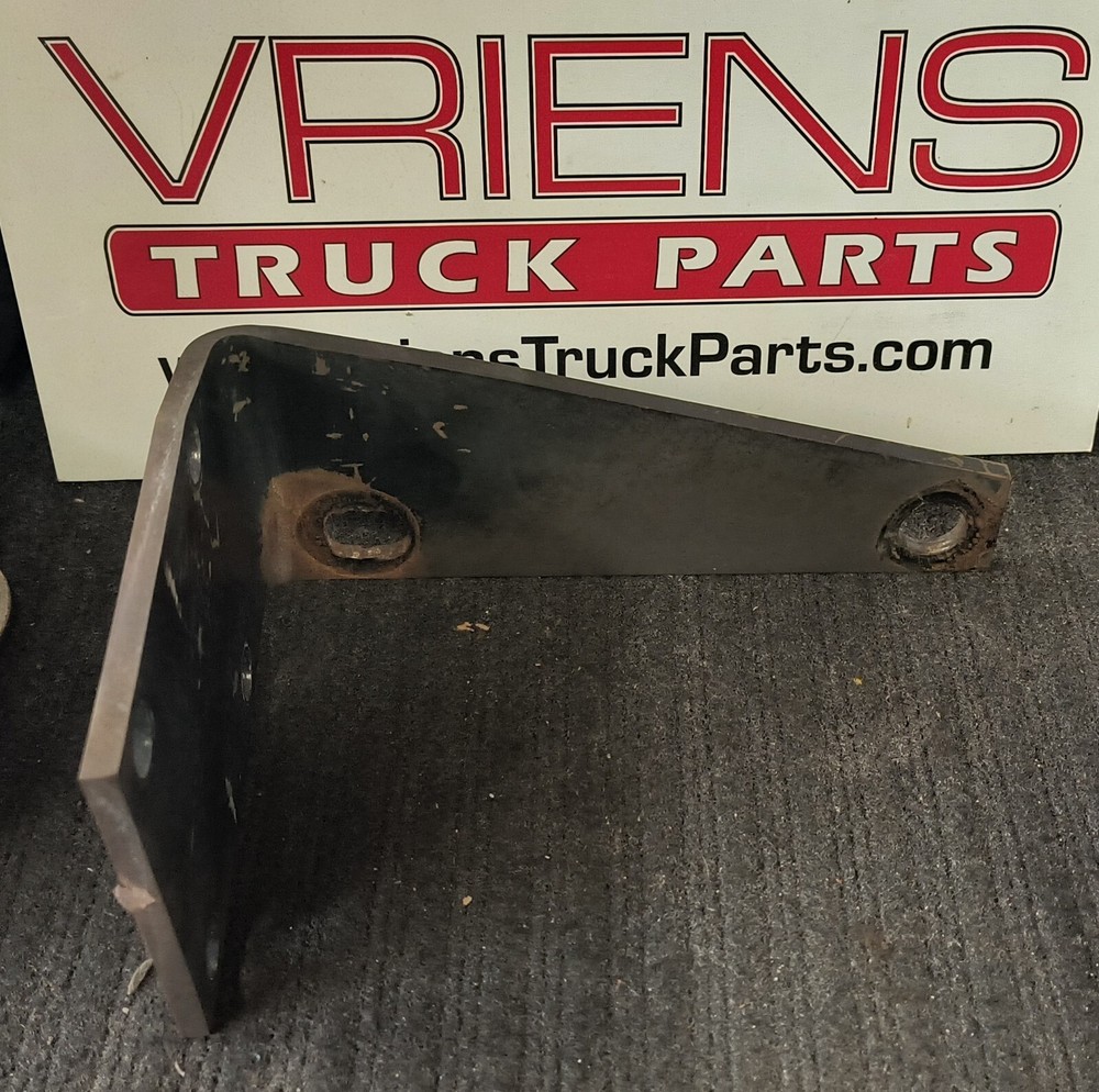 KENWORTH PETERBILT A11-1388 BRACKET-FILTER WATER