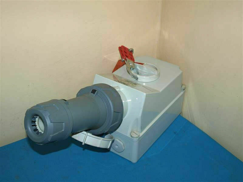 Mennekes 5911RS Switch Interlock w/o Key