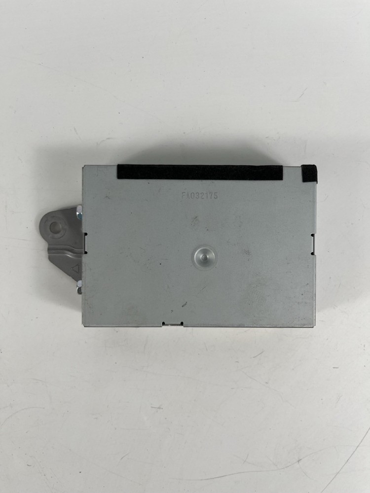 2010 – 2015 Toyota Prius Oem Multimedia Interface Control Module