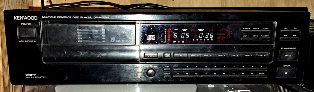Kenwood DP-M5540 Multiple Compact Disc 6 Disc CD Player Tested Works No Remote