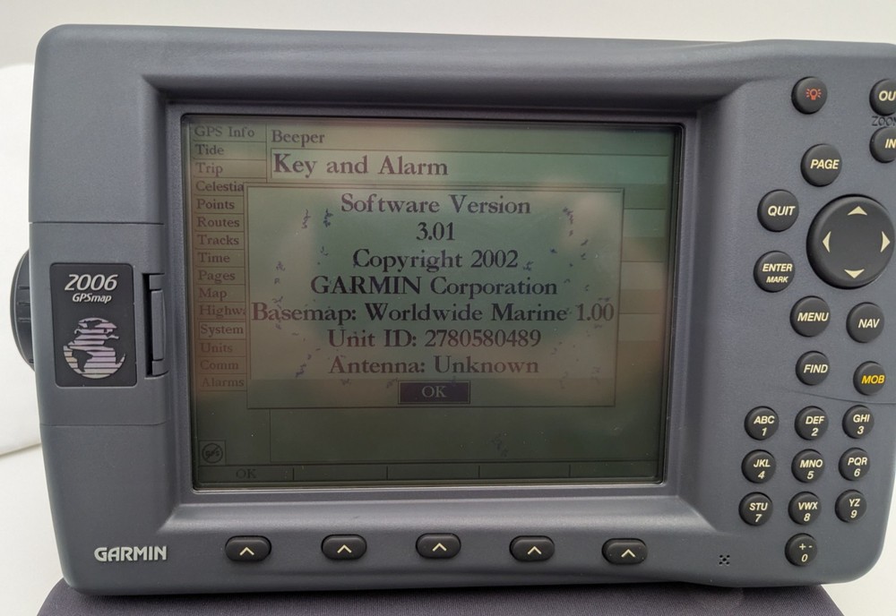 Garmin GPSMAP 2006 7.2" Monochrome Chartplotter Marine GPS Display *Works READ*