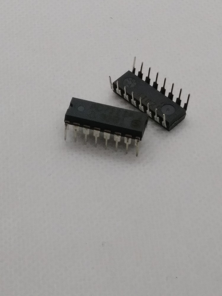 AD7111KN ANALOG DEVICES Digital Analog Converter 1x