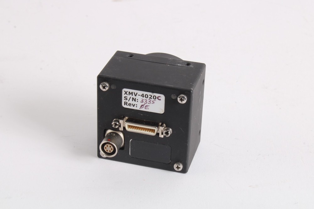 Illunis XMV-4020 High-Resolution Camera